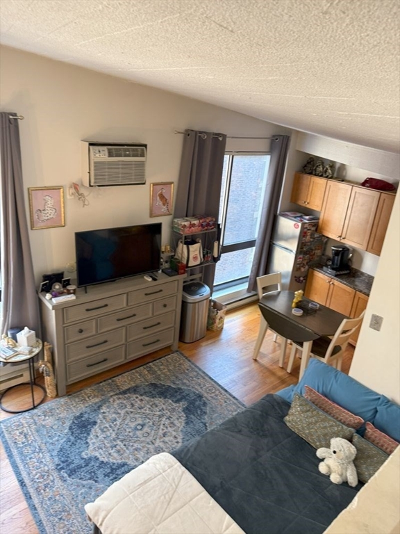 12 Stoneholm St, Back Bay