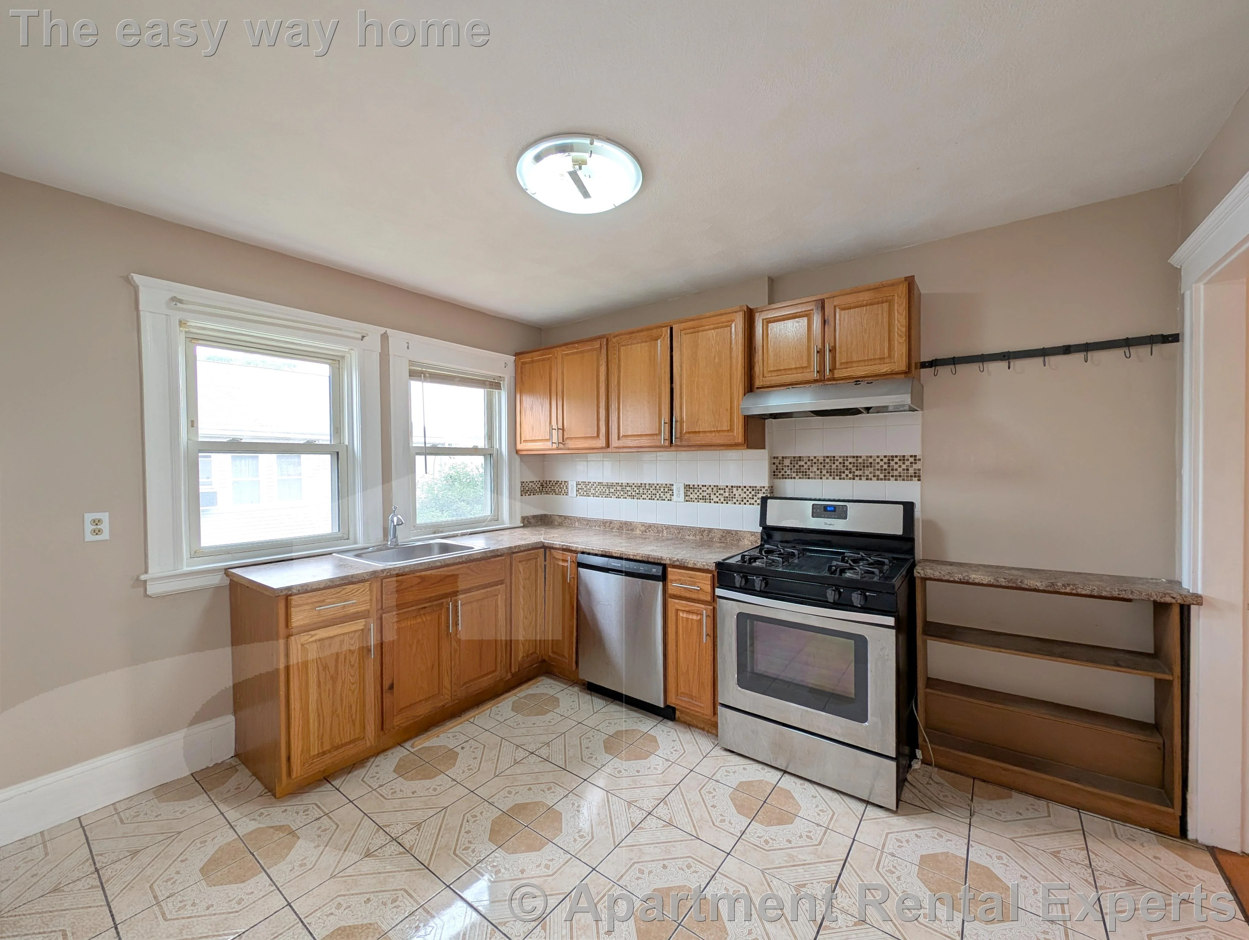 83 Billings Ave, Tufts