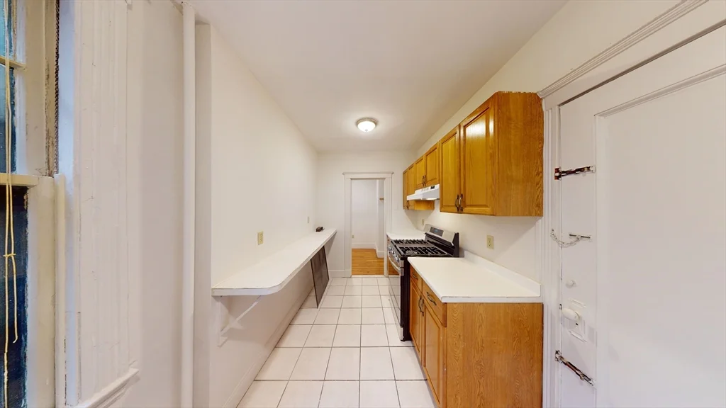 32 Sidlaw, Brighton