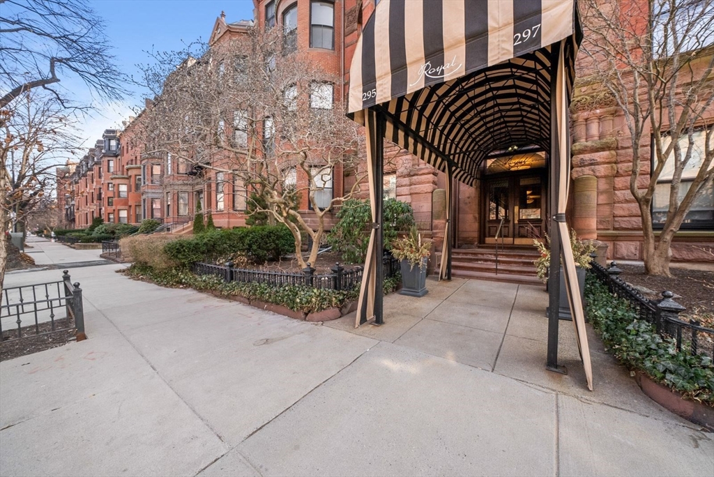 295 Beacon, Back Bay