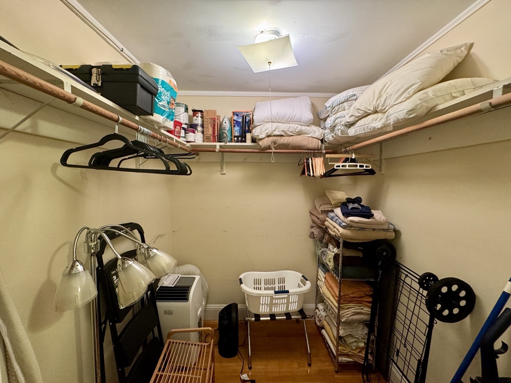 169 Beacon St, Back Bay