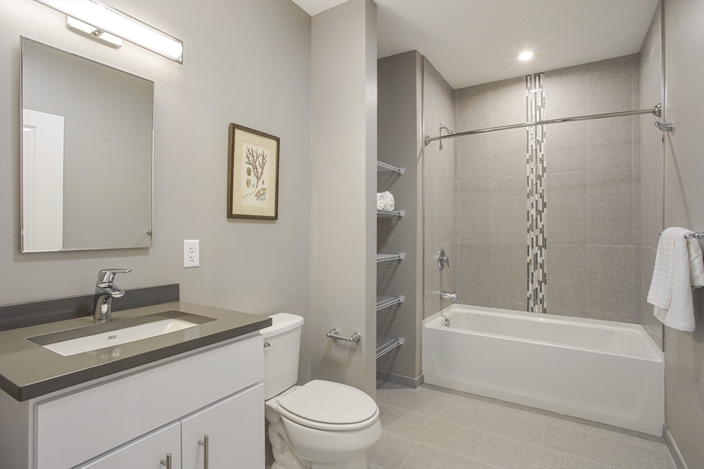 10 Essex St, Central Square