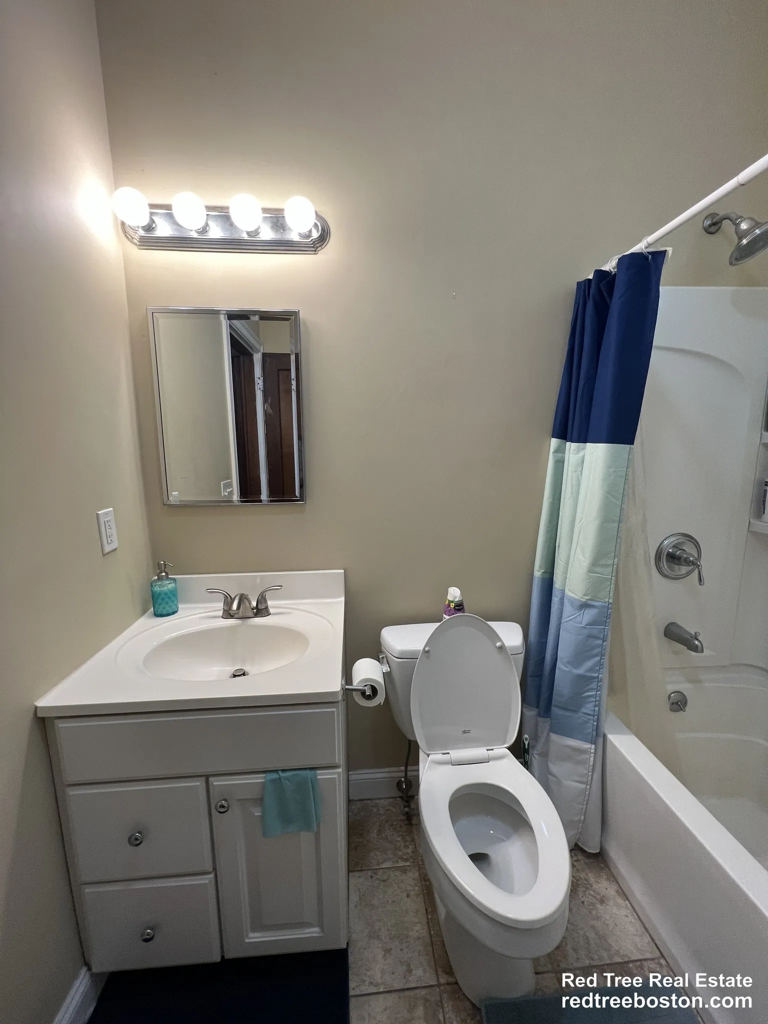 223 Holland St, Teele Square