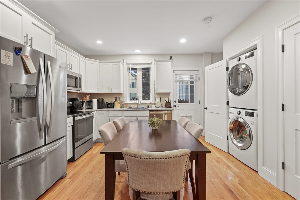 22 Henderson St, Magoun Square