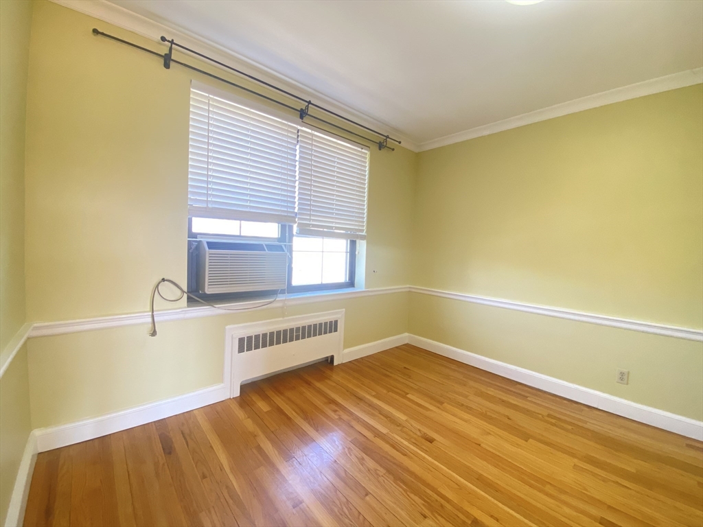 55 Harvard Ave, Harvard Avenue