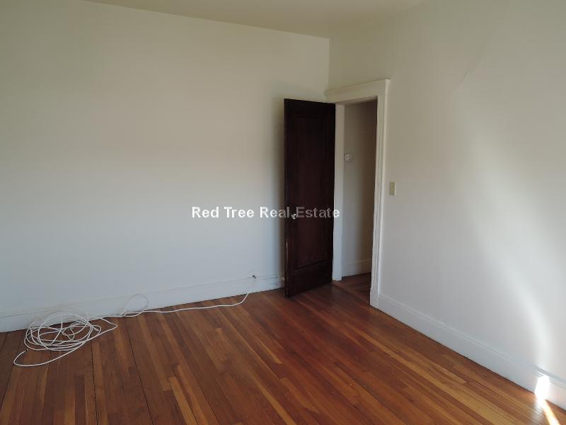 1810 Commonwealth Ave, Brighton