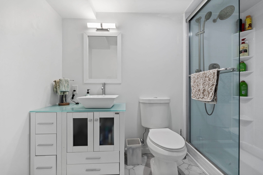 11 Pkwa, North Medford