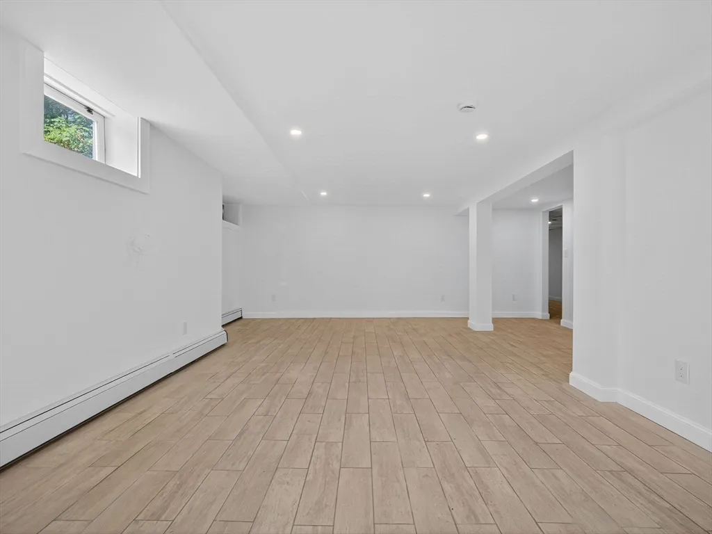 471 Medford St, Winter Hill