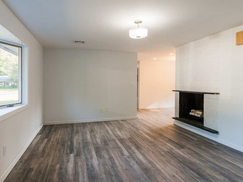 4 Arbetter, Framingham