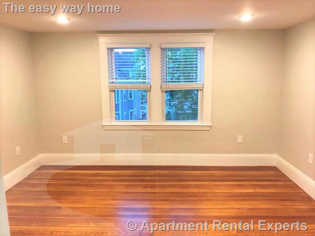 28 Fairmount Ave, Teele Square