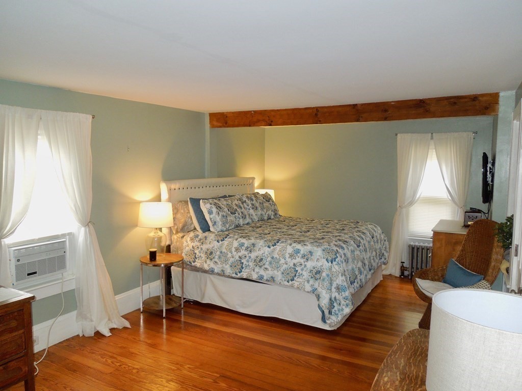 301R Court St, Plymouth