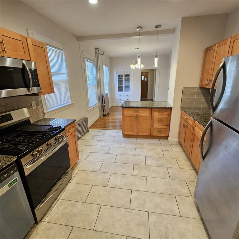 384 Washington St, Central Square