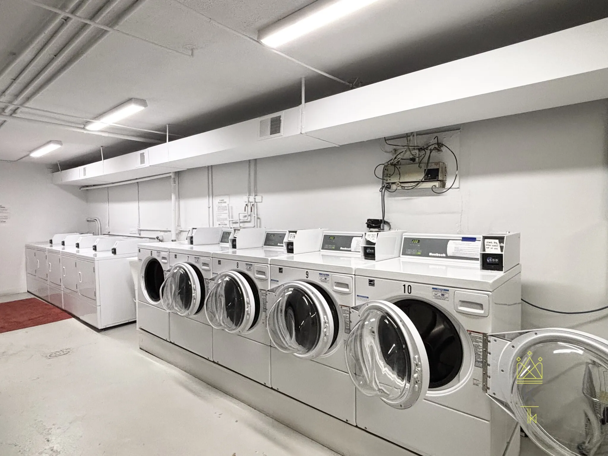 50 Green St, North Brookline