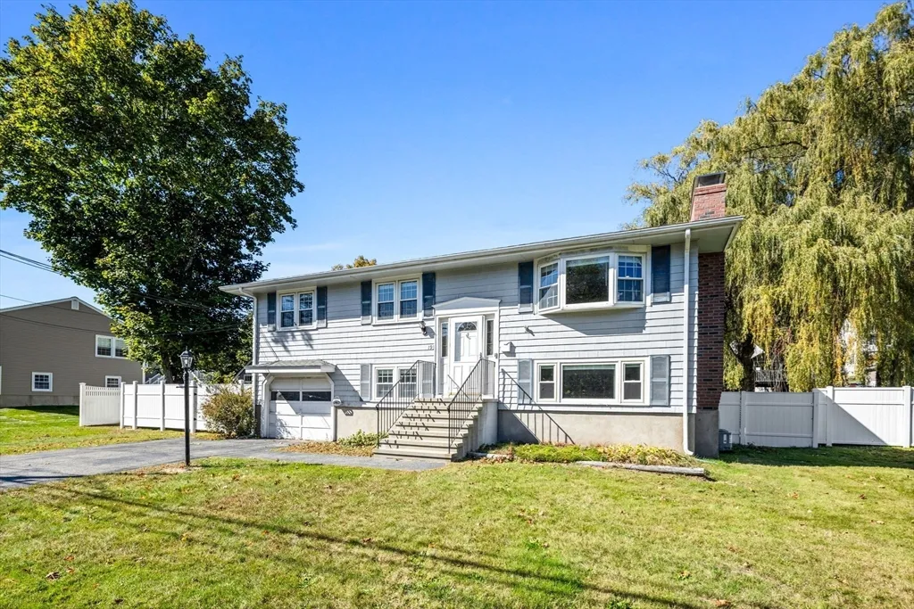 193 Bonham Rd, Dedham