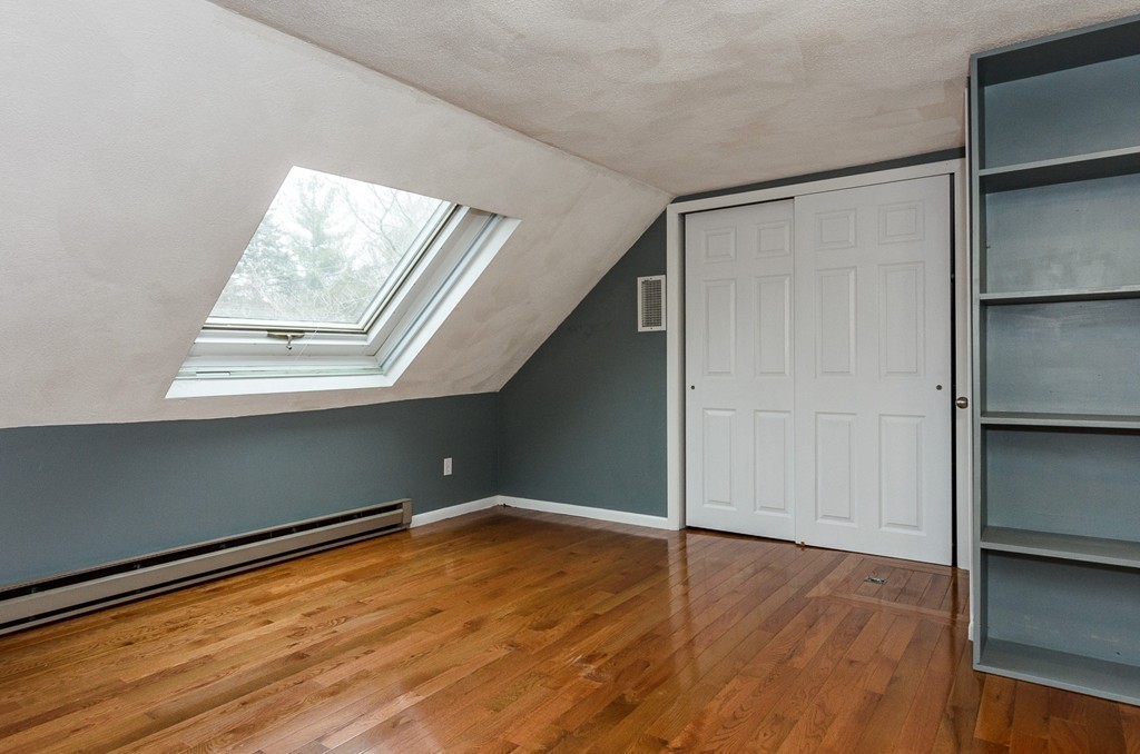 6 Blake Rd, Brookline Hills