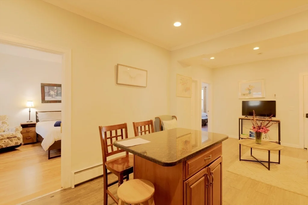 157 Perkins St, East Somerville