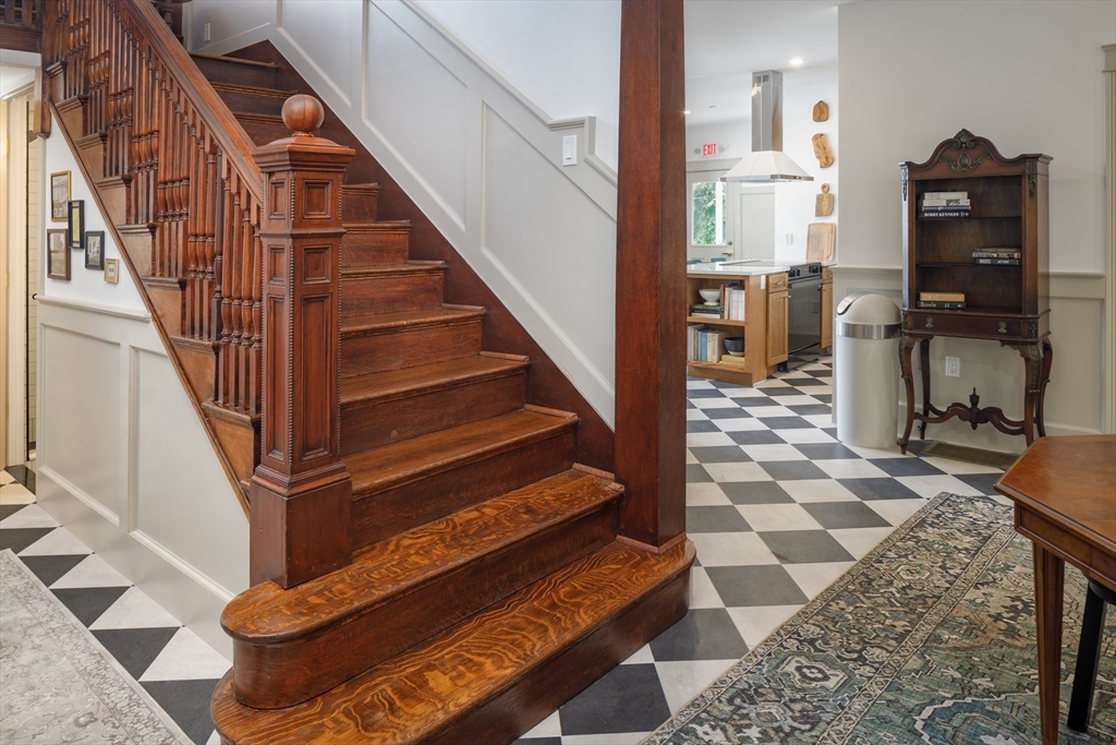 44 Winslow Rd, North Brookline