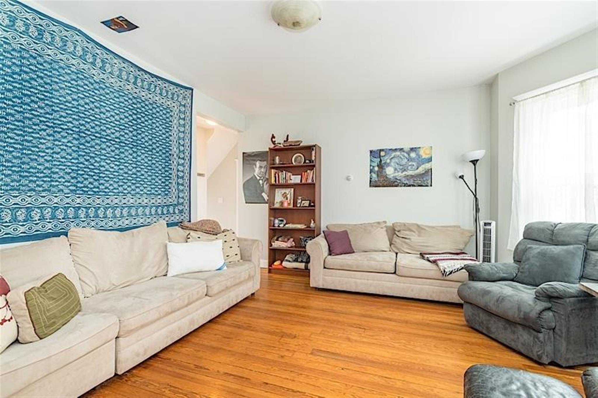 32 Hawthorne St, Davis Square