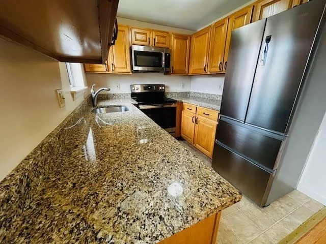 76 B Charles River Rd, Waltham