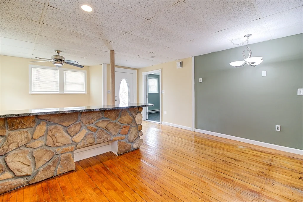 39a Ruggles, Franklin