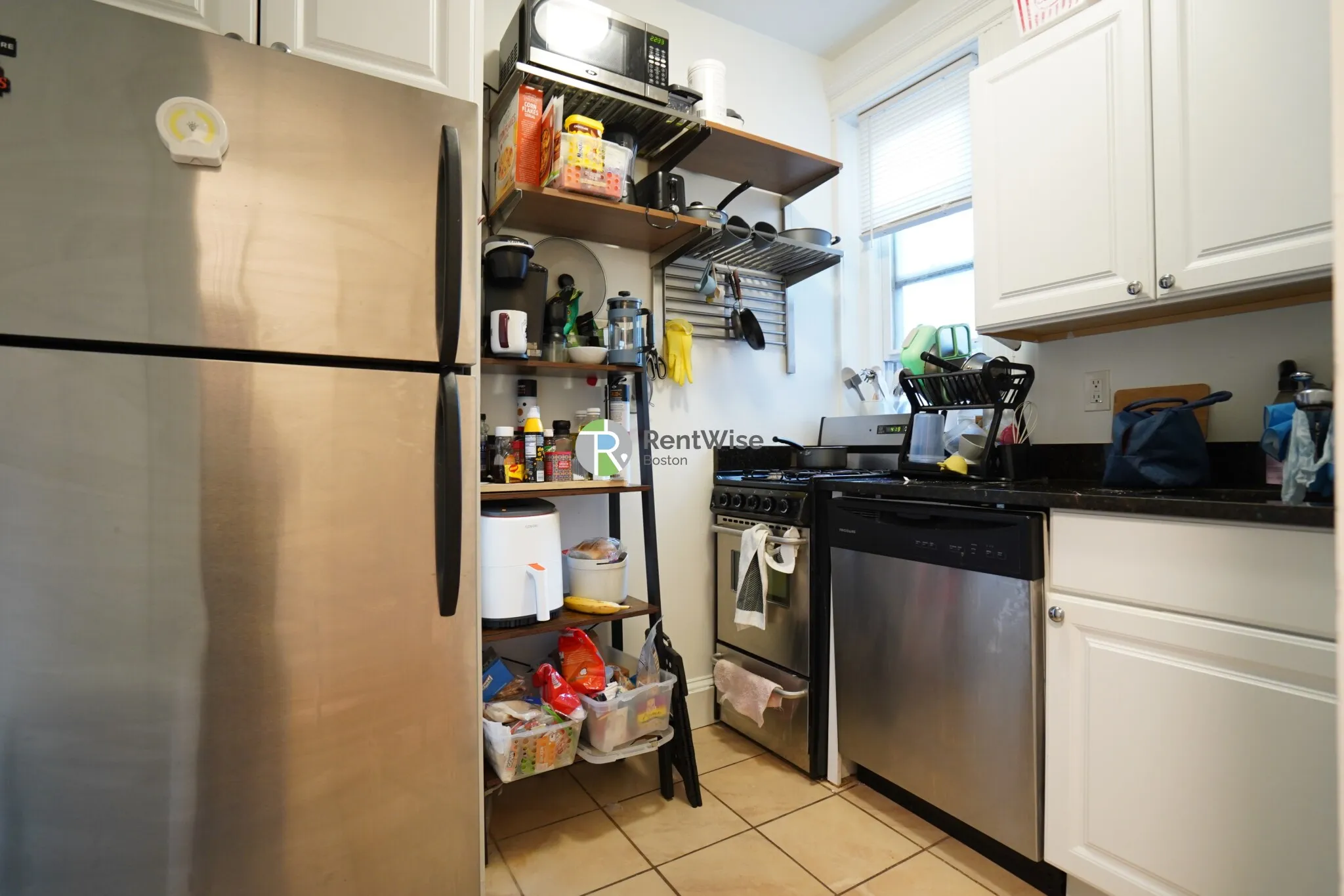 82 Brainerd Rd, Allston