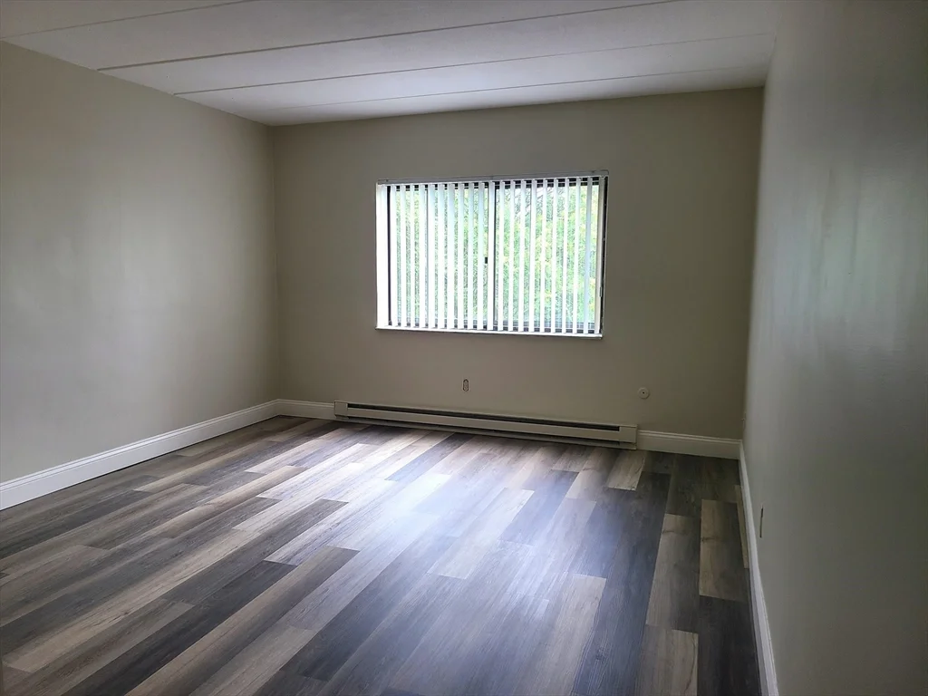 566 Washington St, Weymouth