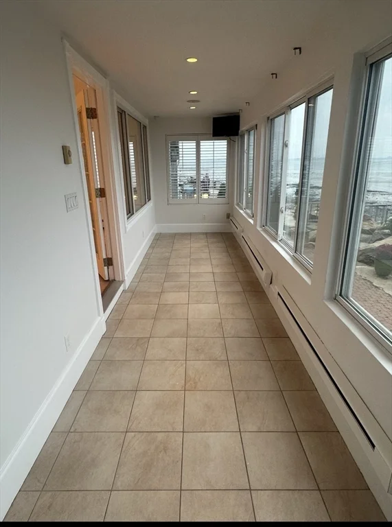 39 Castle Rd, Nahant