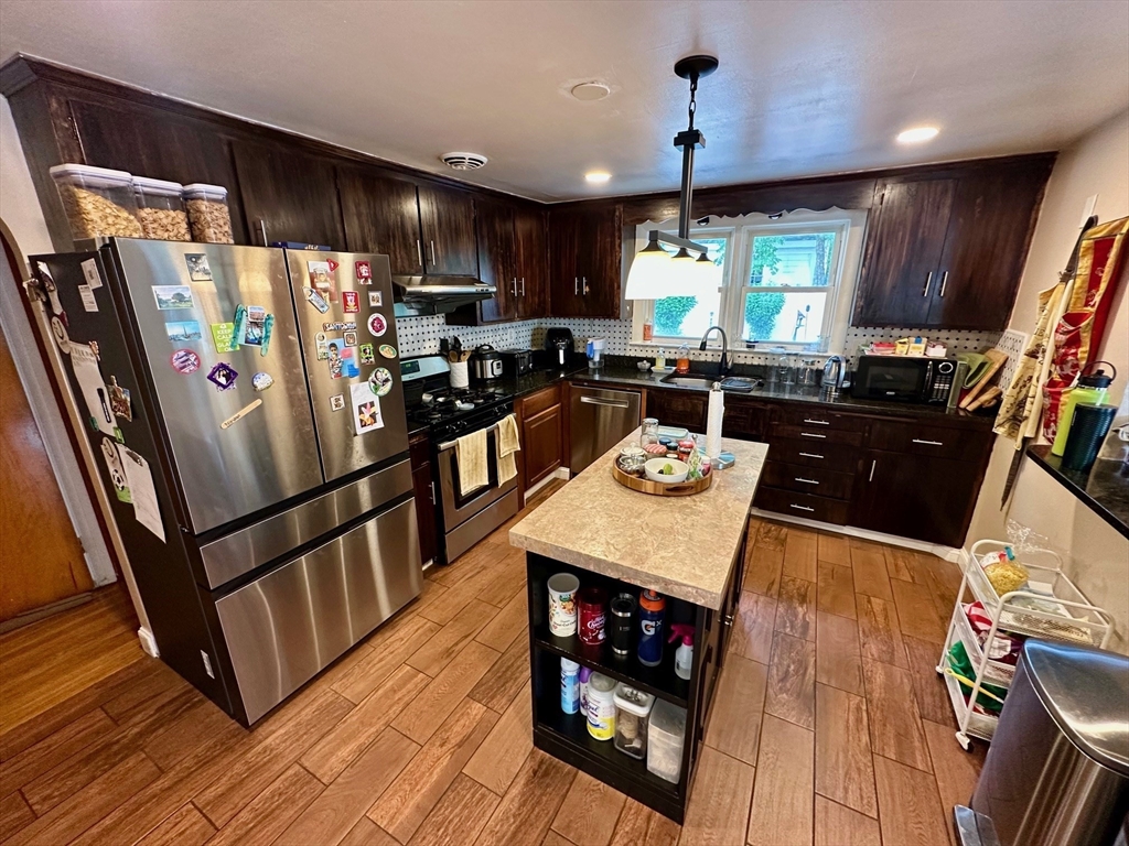 57 Maurice St, Medford