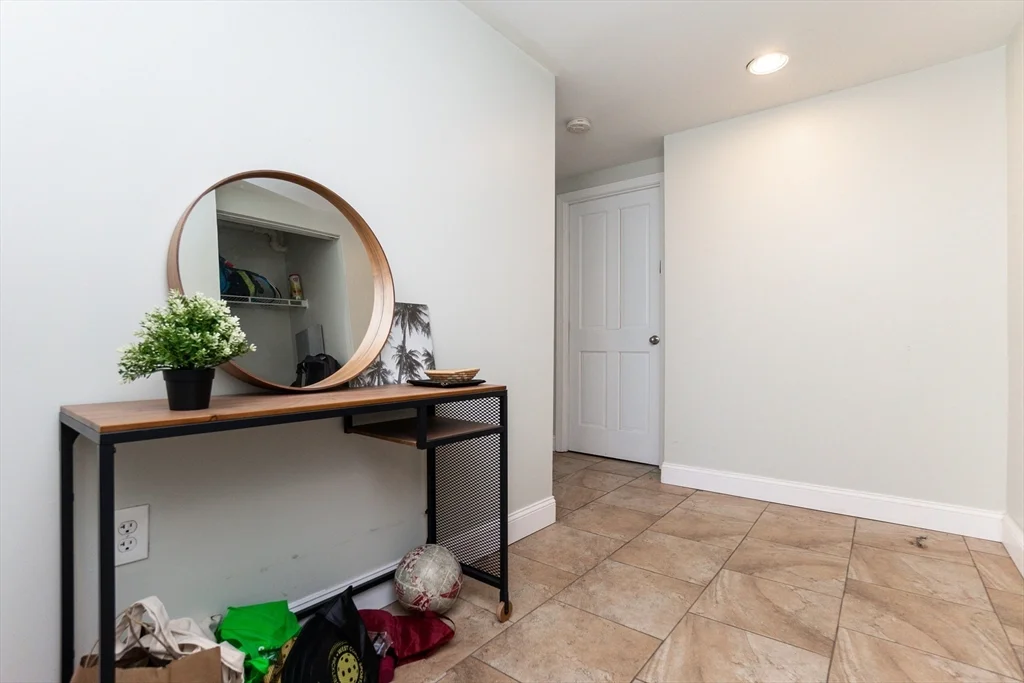 8-10 Museum Way, East Cambridge