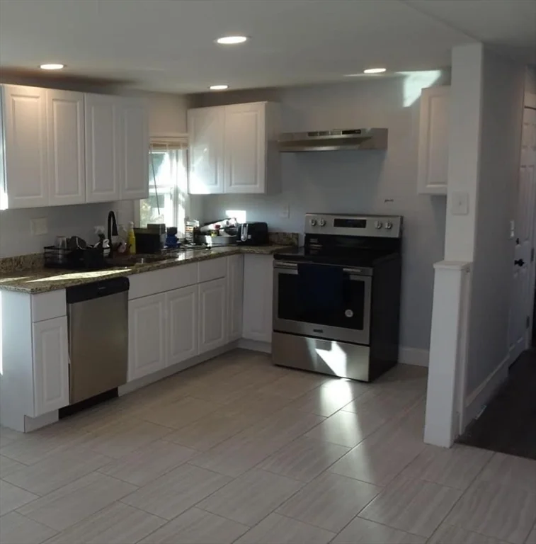 100 Broad St, North Attleboro