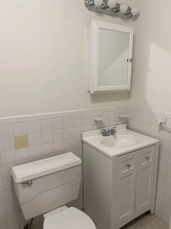 22 Isabella St, Back Bay