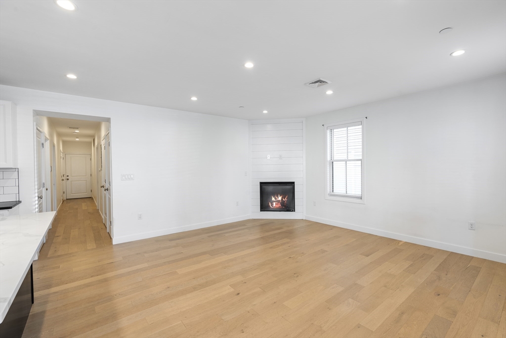 213 East Eagle St, East Boston