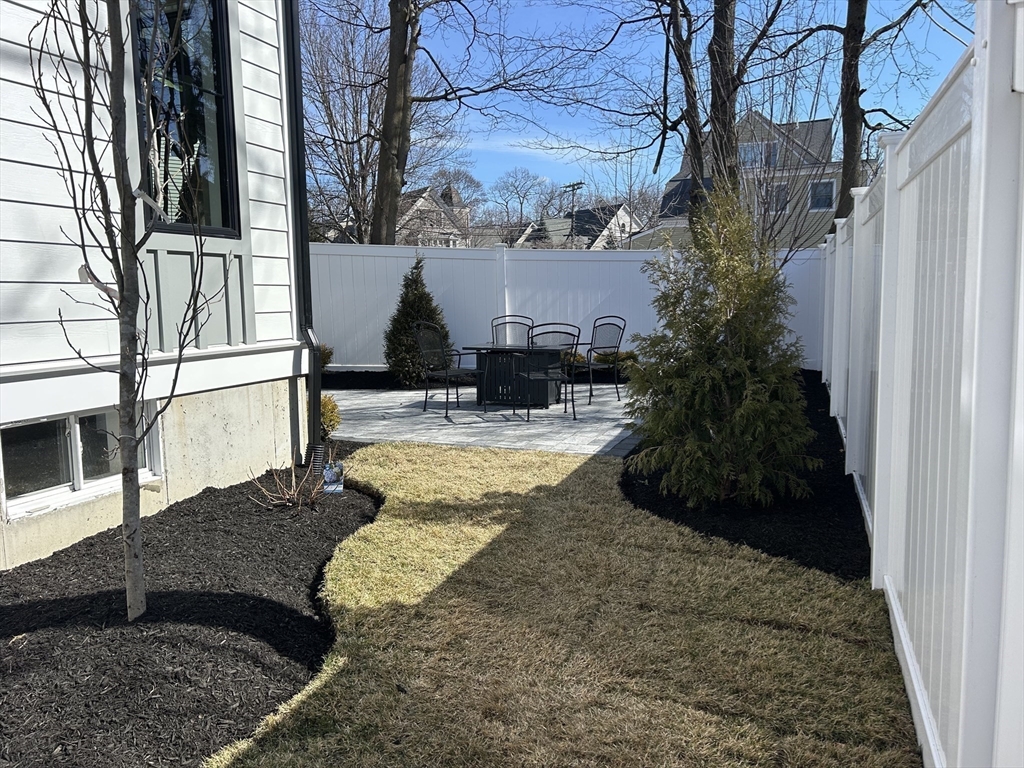 34 Lincoln St, Needham