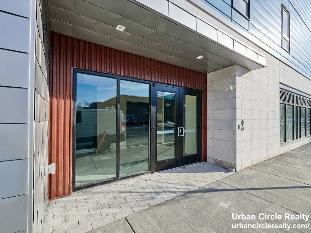 301 Border St, Central Square