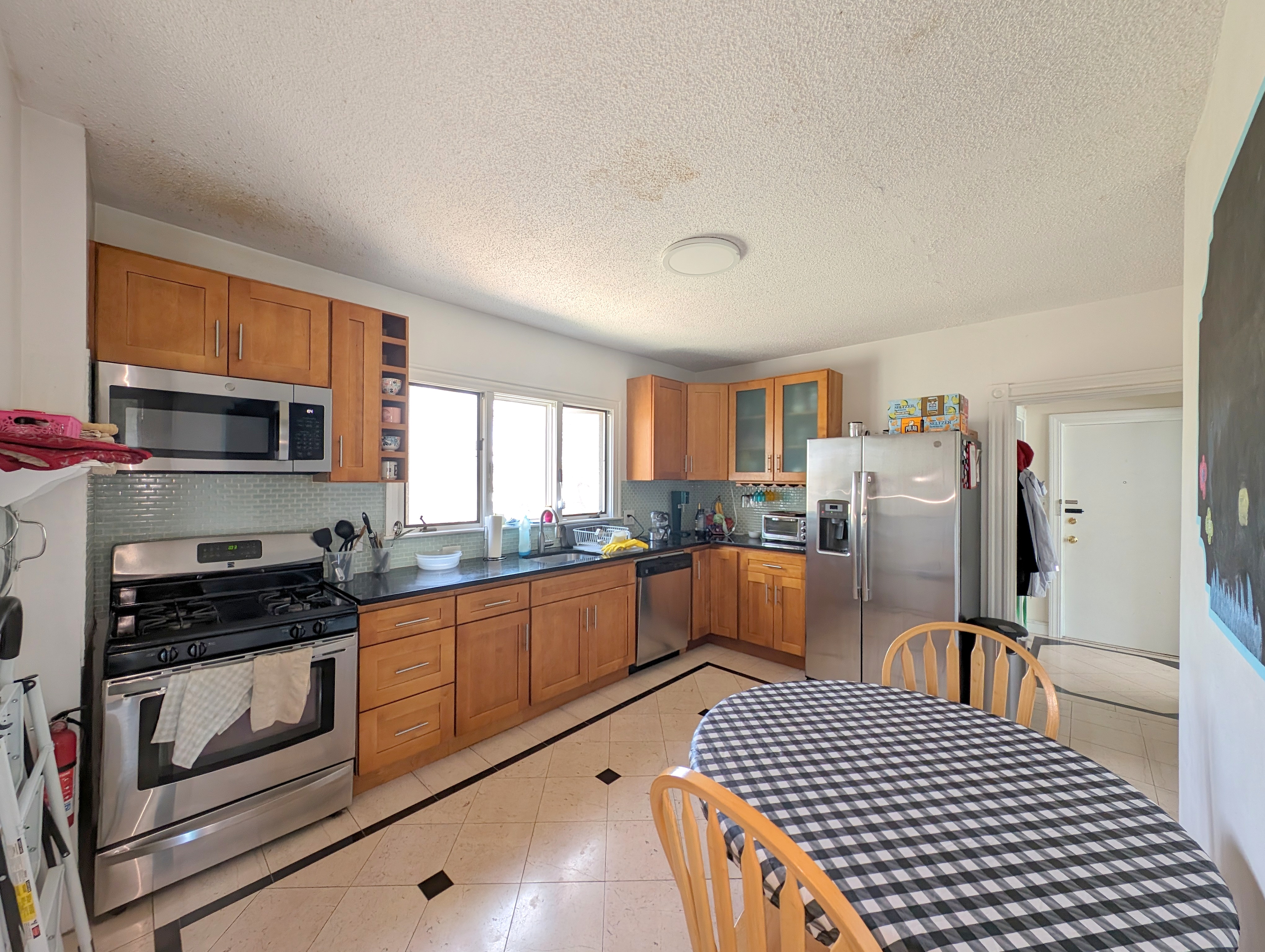 489 Main St, South Medford