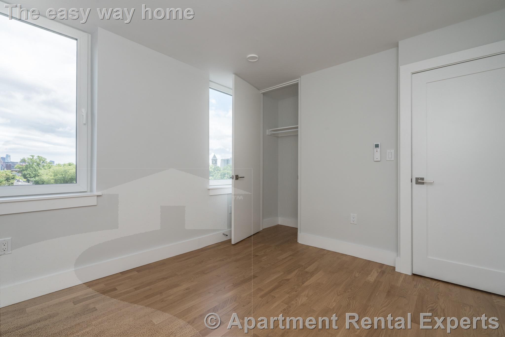 334 Harvard St, Harvard Square