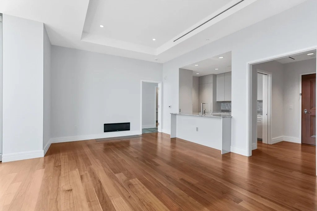 1 Dalton St, Back Bay