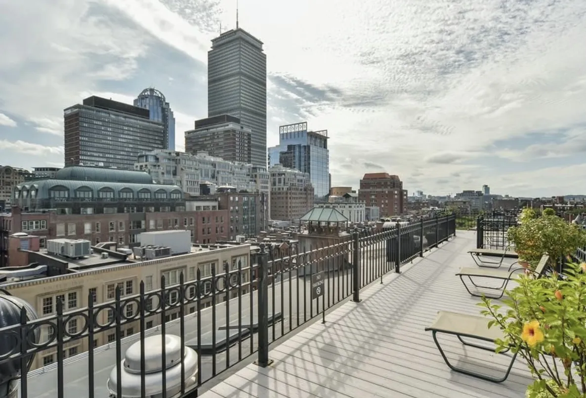 201 Newbury St, Back Bay