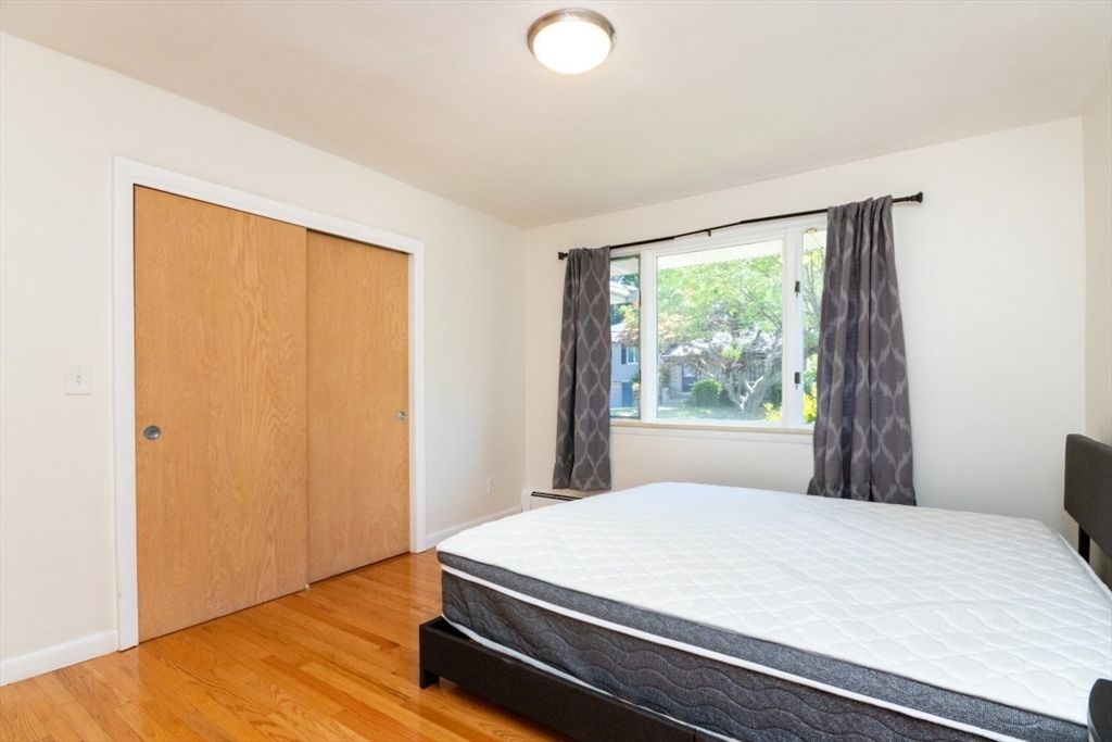 20 Mossdale, Jamaica Plain