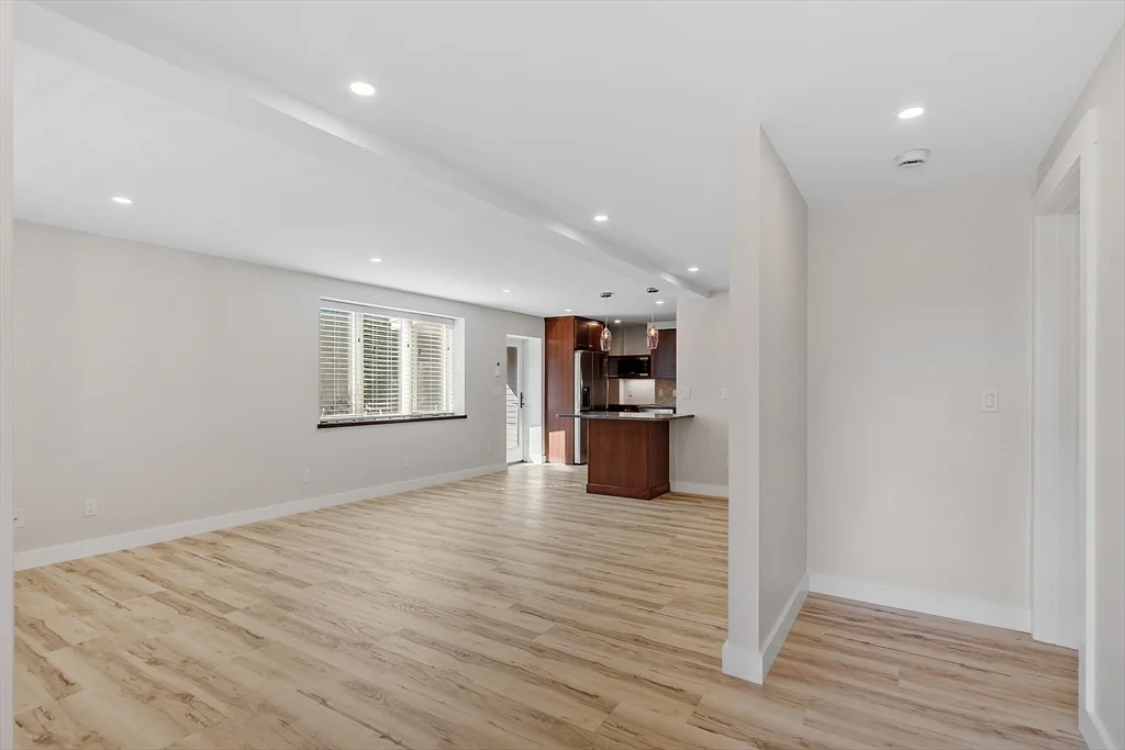 40 Atlantic Ave, Rockport