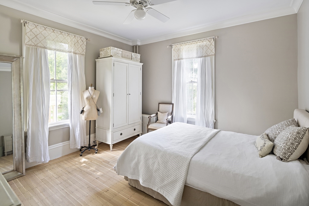 247 Kent St, Brookline