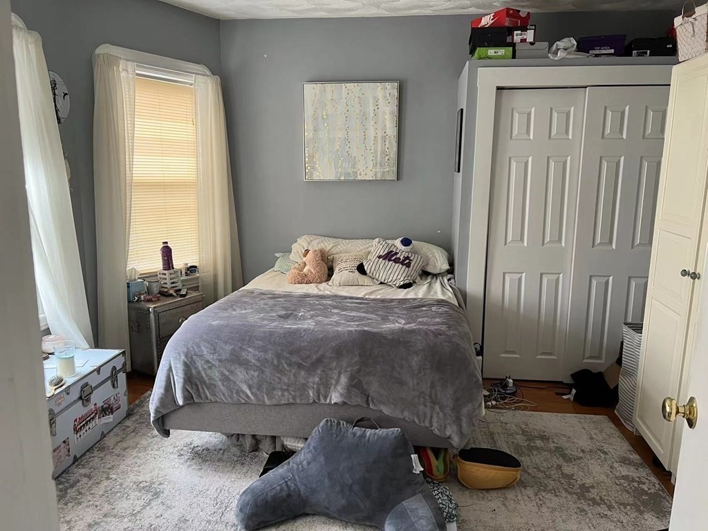 49 Porter St, Somerville