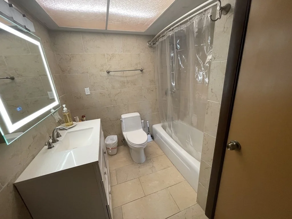 44 Broadlawn, Chestnut Hill