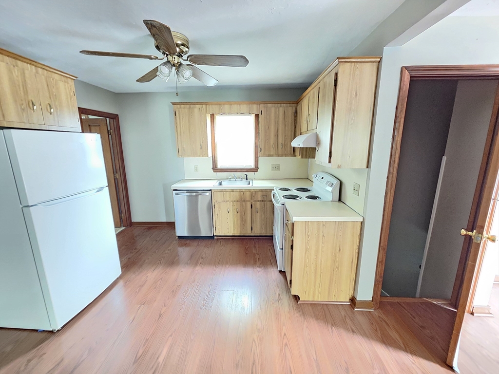 453 Pond St, Braintree