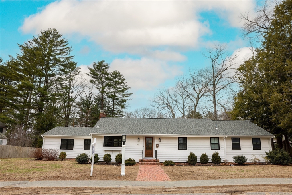 321 Nichols St, Norwood