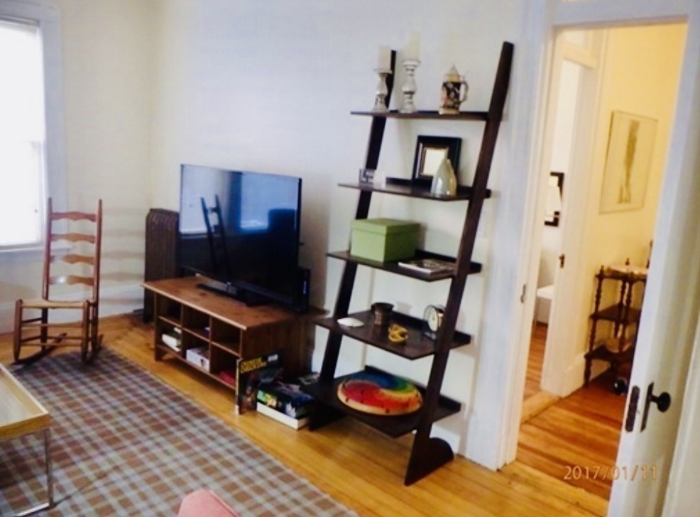 59 Monument Ave, Charlestown