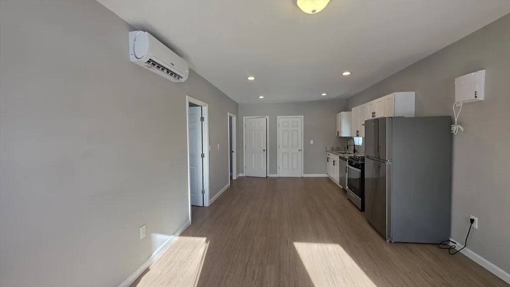 31 Hicks St, New Bedford