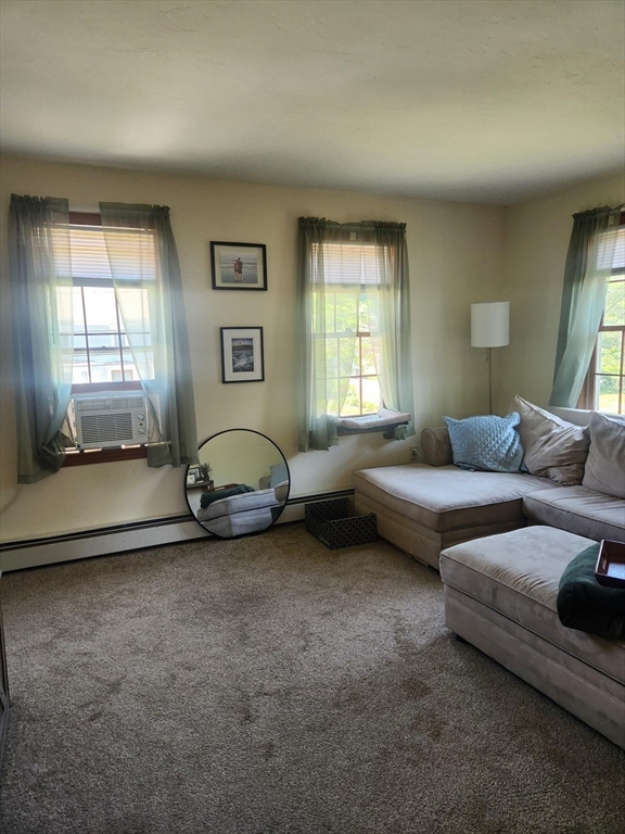 227 Wood St, Hopkinton