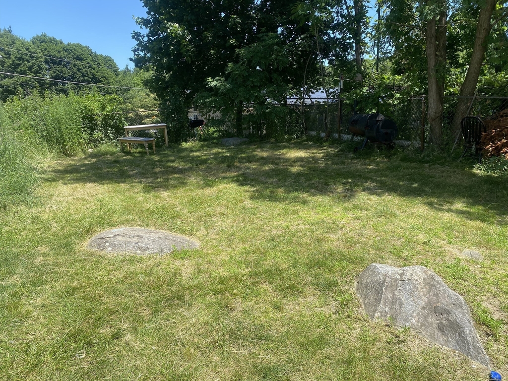 716 Lawrence St, Lowell