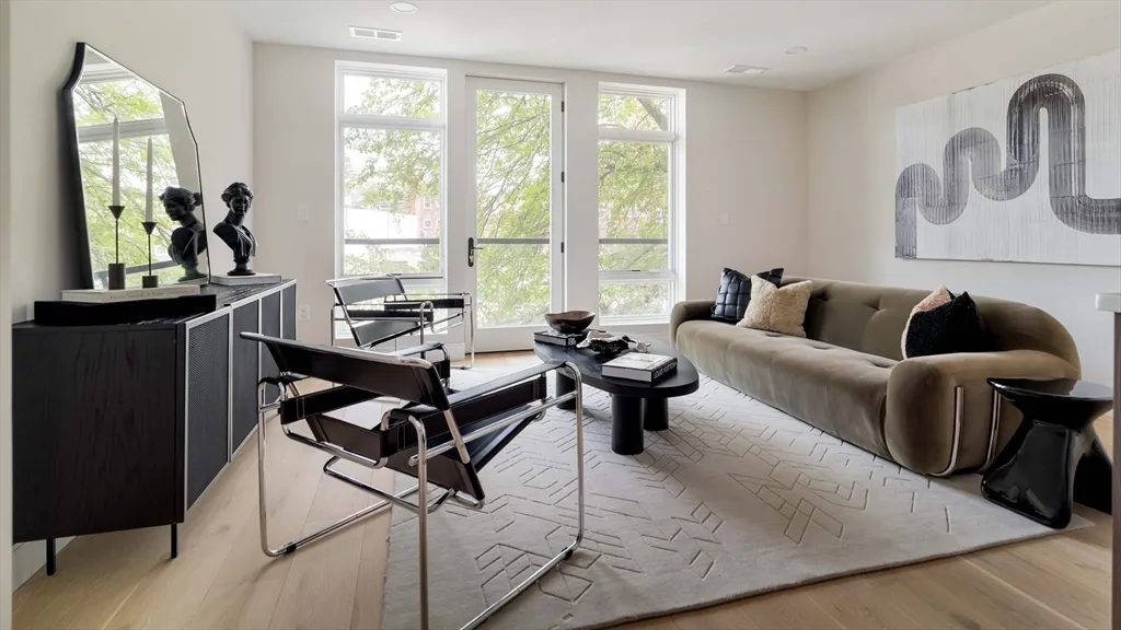 20 Kinmonth Rd, Newton